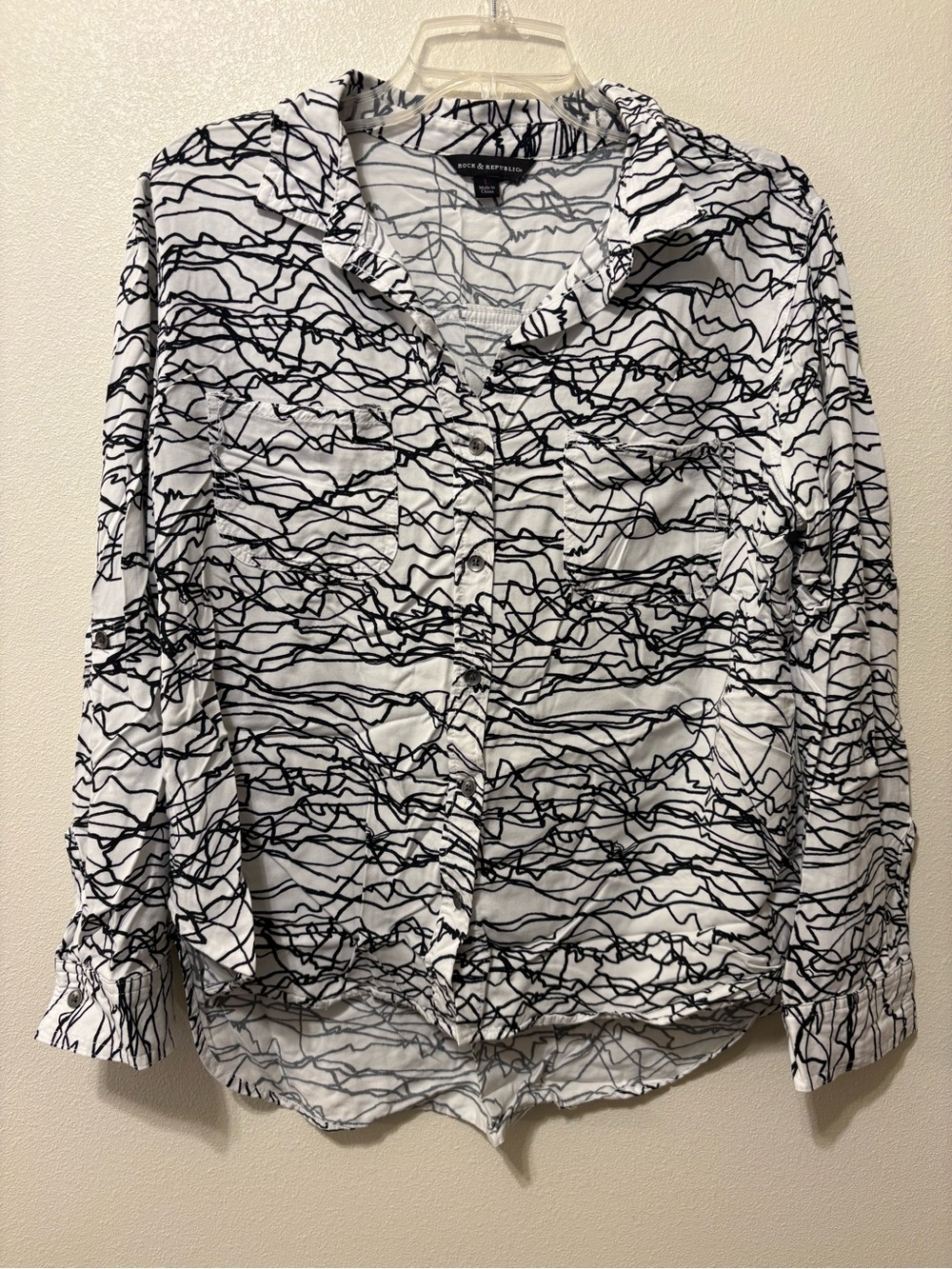 Rock & Republic White Top with Black Abstract Line Print